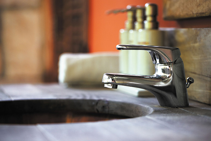 A2B Plumbers are able to fix any leaking taps you may have in Ladywell. 